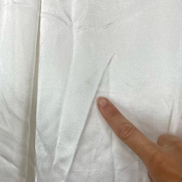 Rails Womens Nala Short Sleeve Top Blouse Size M Ivory V-Neck Shiny Satin Basic - Picture 11 of 11